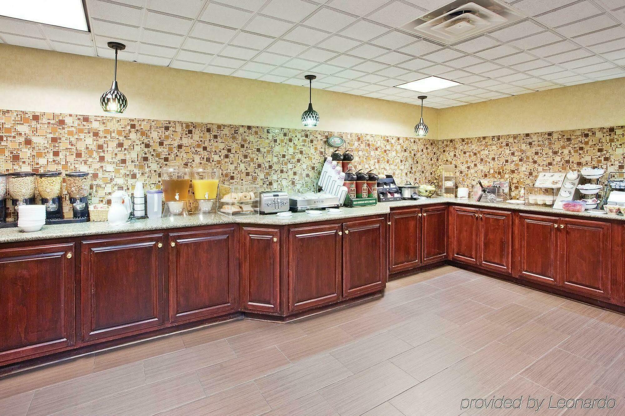 Hotel La Quinta By Wyndham East